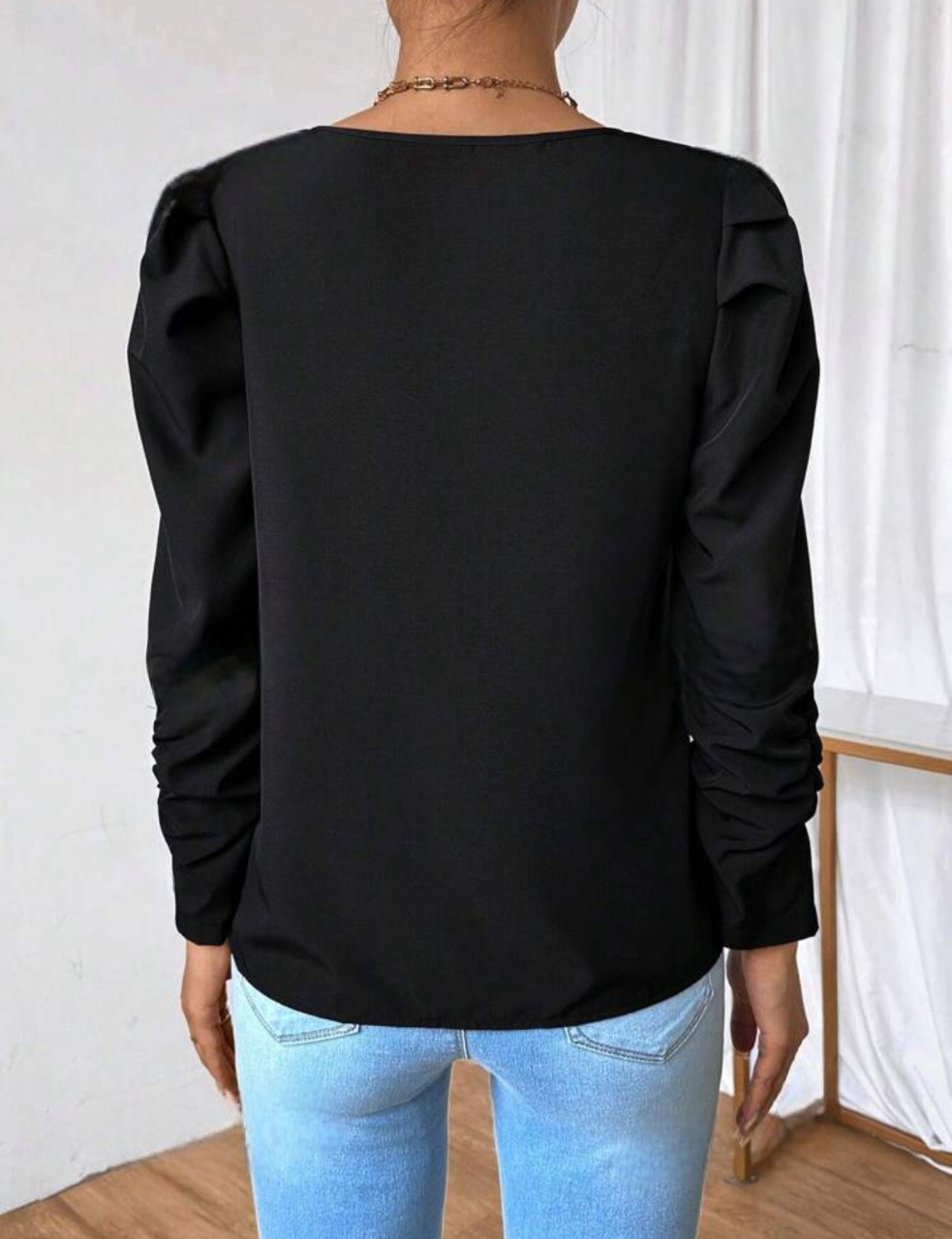 Blouse élégante avec col en V