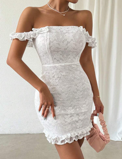 Robe élégante en dentelle sans épaules