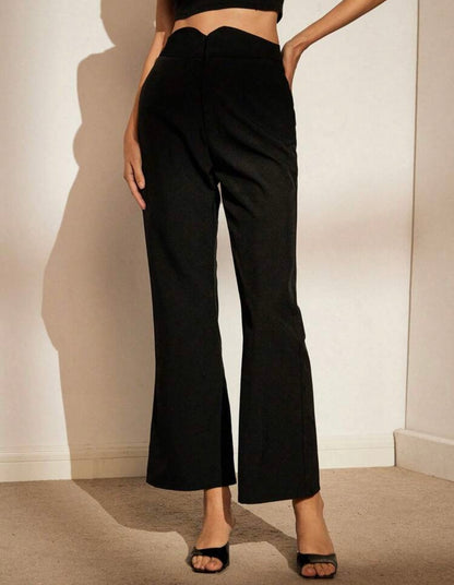 Pantalon élégant avec jambes évasées