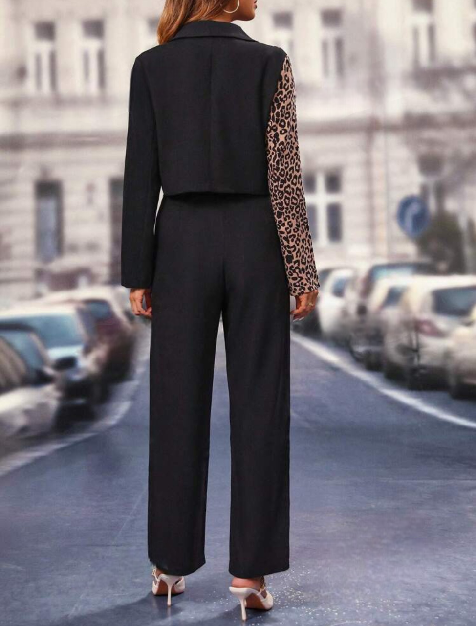 Ensemble blazer court et pantalon avec jambe droite