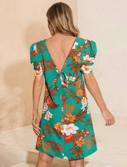 Robe florale avec manches bouffantes