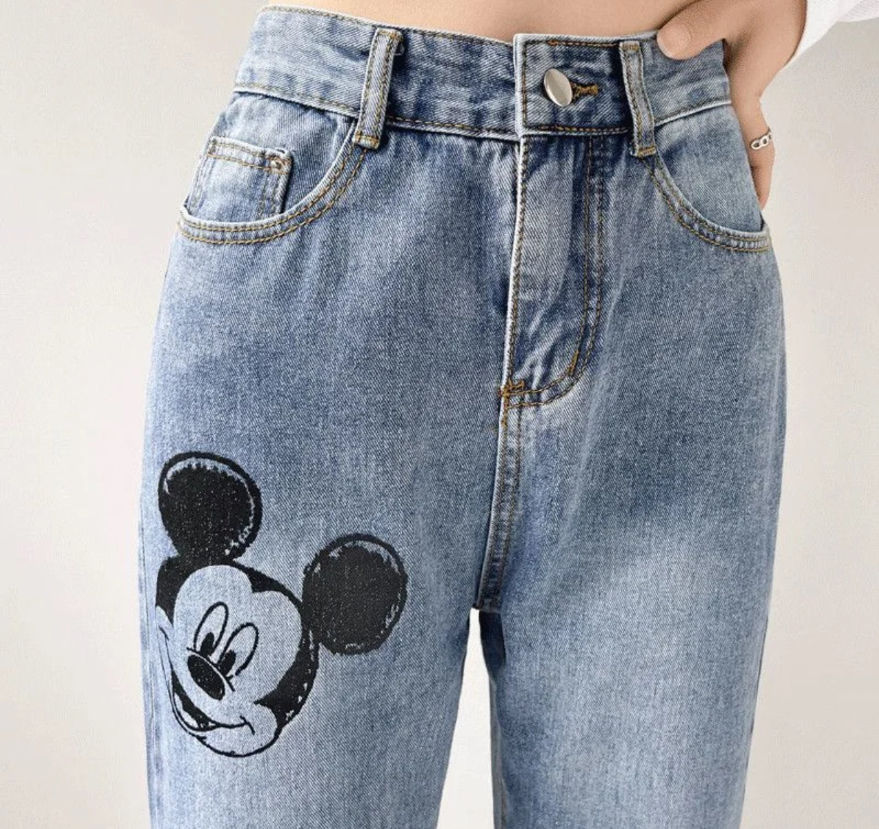 Jeans mon avec taille haute et imprimé Mickey