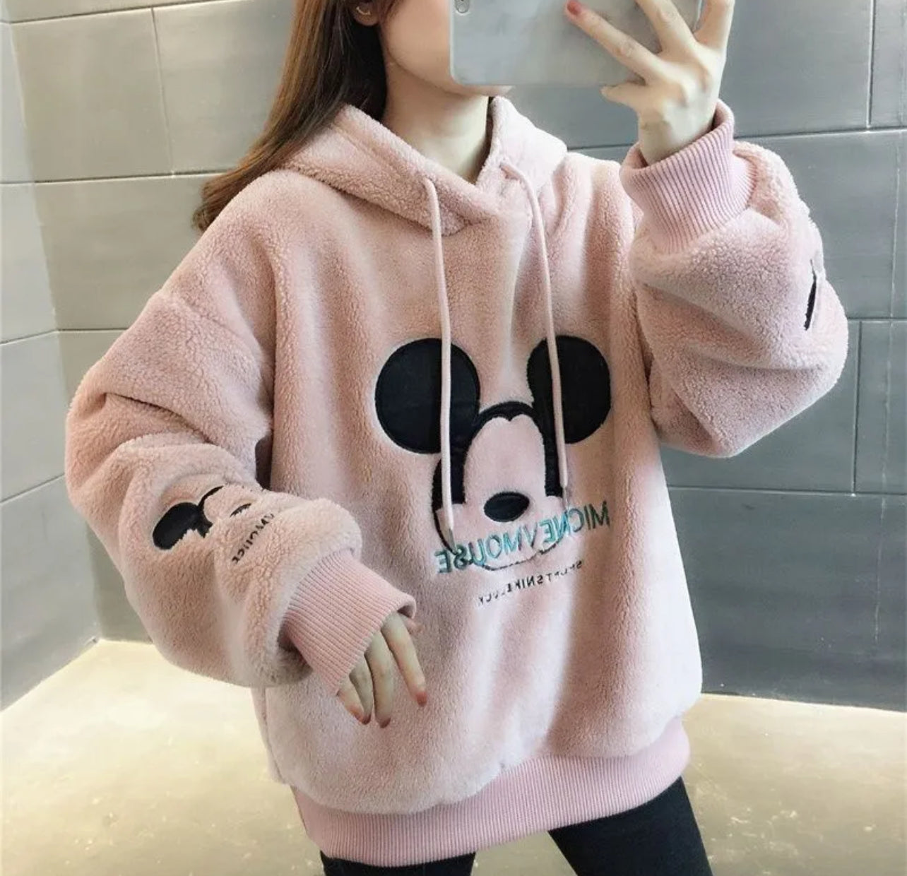 Sweat-shirt polaire avec dessin Mickey brodé