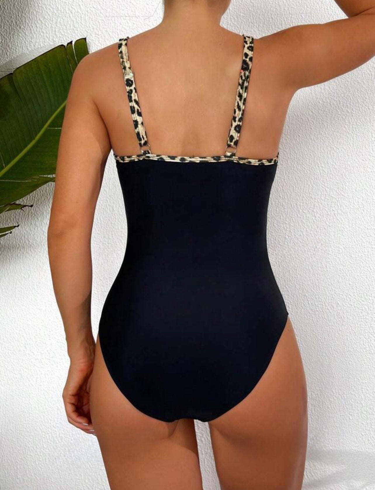 Maillot de bain élégant avec détails en transparence