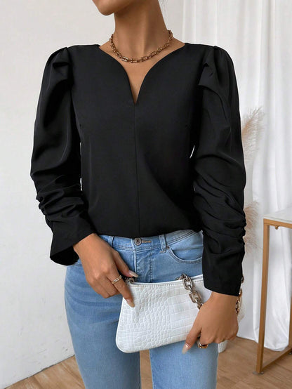 Blouse élégante avec col en V