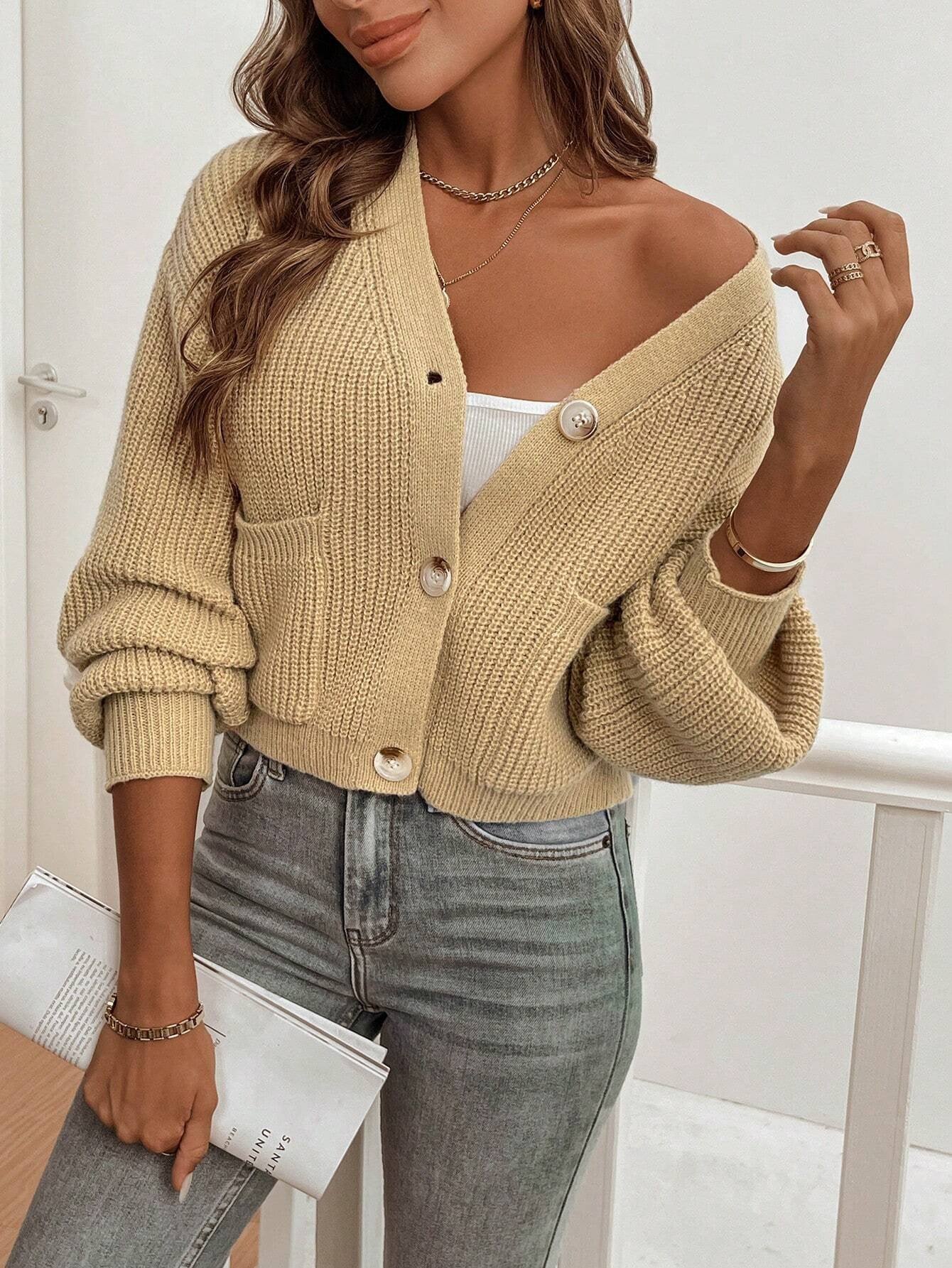 Cardigan en tricot côtelé avec détails boutons