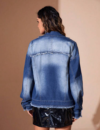 Jacket en jeans avec bords effilochés