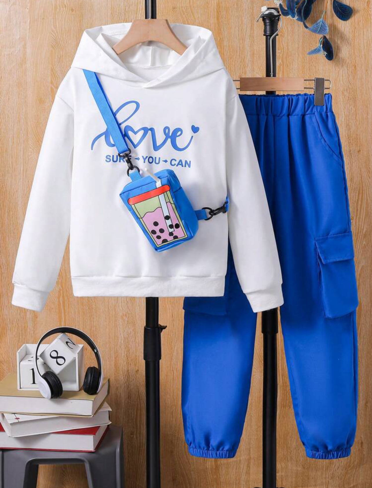 Ensemble pull et pantalon jogging