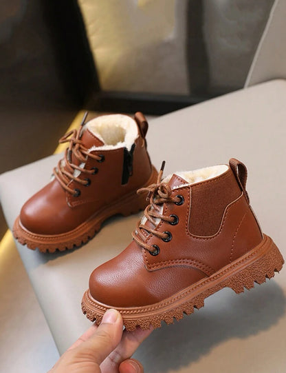 Bottes fille élégantes avec fermeture éclair