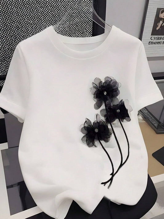 T-shirt élégant avec application florale