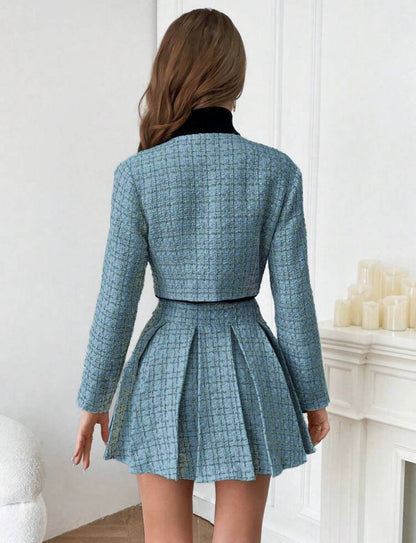 Ensemble jacket et jupe avec plis en tweed