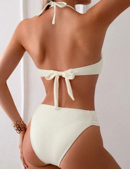 Ensemble bikini avec détails à volants