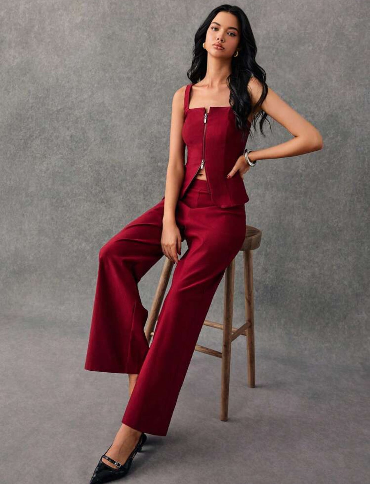 Ensemble élégant pantalon et top avec fermeture éclair