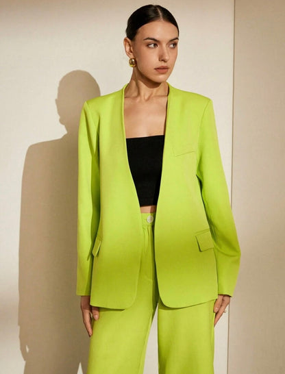 Ensemble élégant blazer ouvert et pantalon