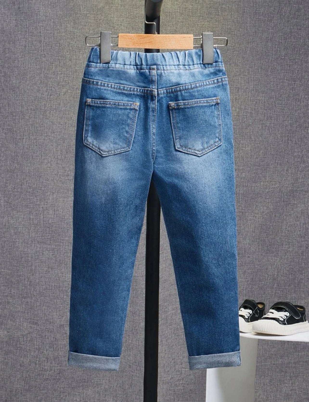 Jeans élégant déchirés