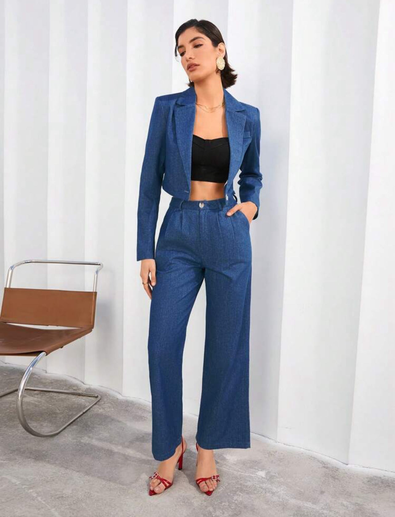 Ensemble blazer court et pantalon jambe droite