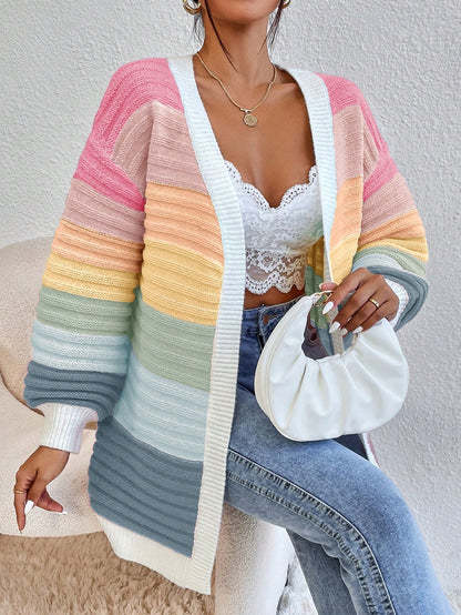 Strickjacke mit Streifen