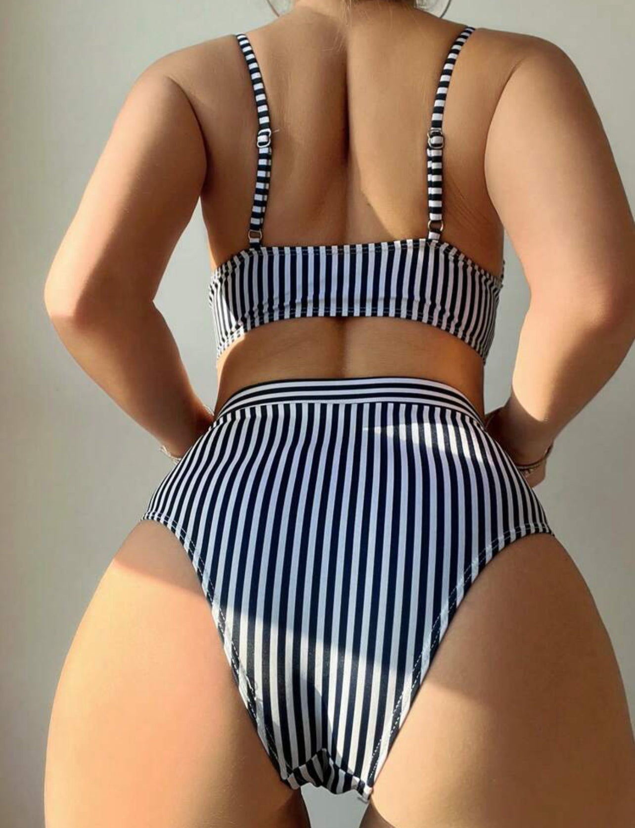 Bikini ensemble avec rayures