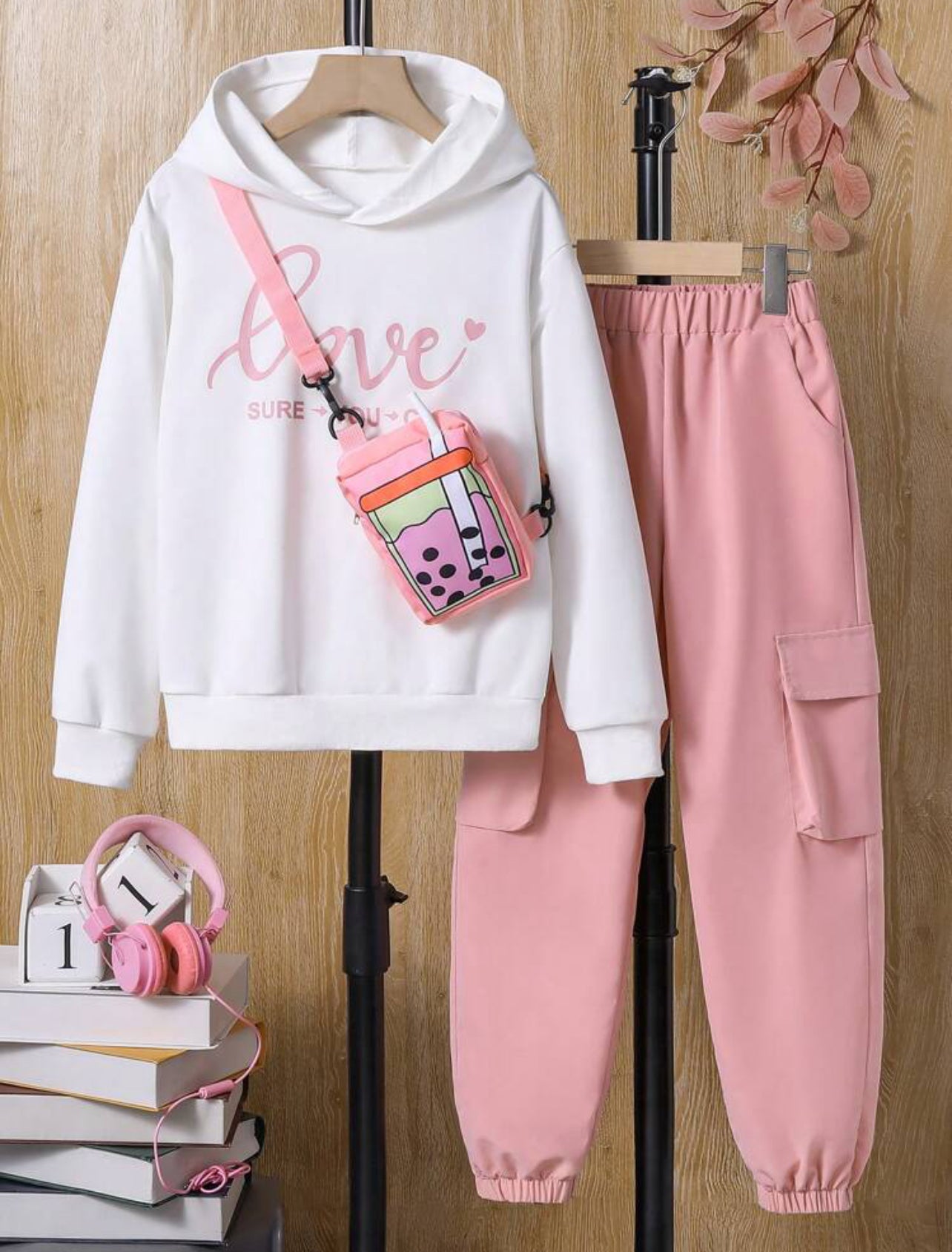 Ensemble pull et pantalon jogging