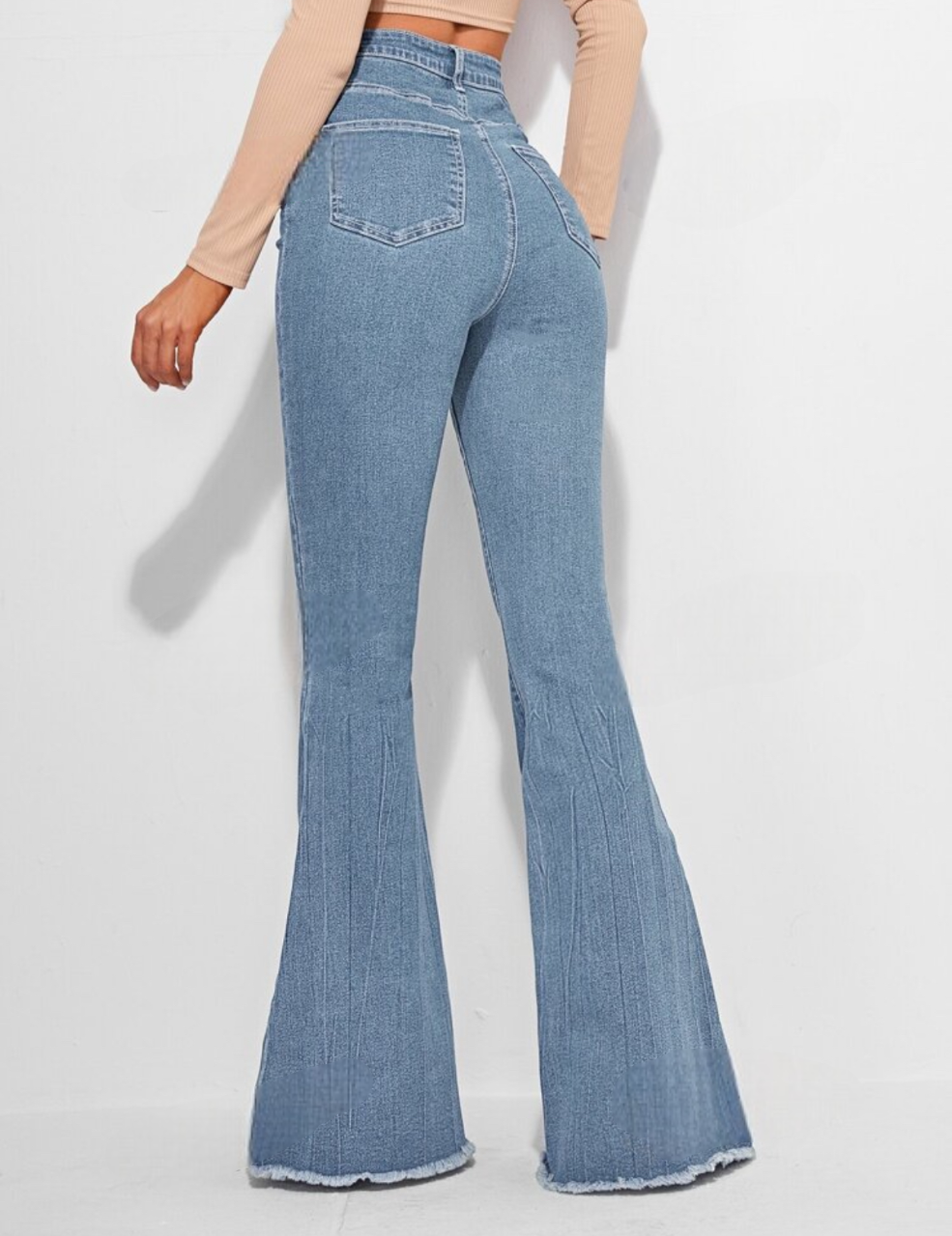 Jeans évasé (patte d’éléphant) avec taille haute