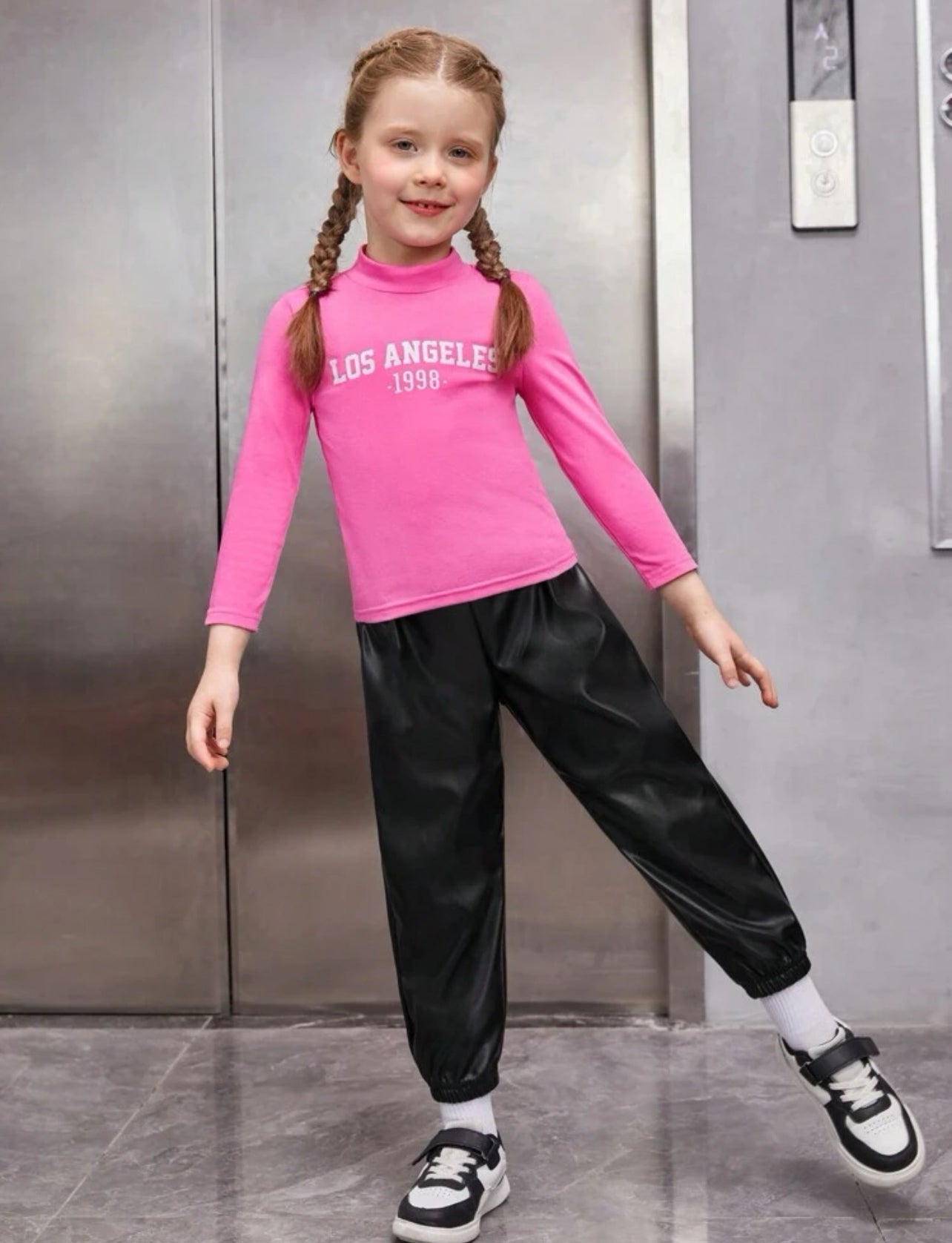 Ensemble fille t-shirt et pantalon en similicuir