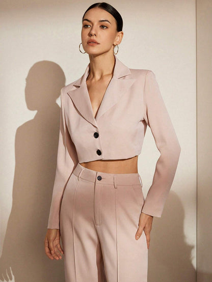 Ensemble blazer court et pantalon élégant