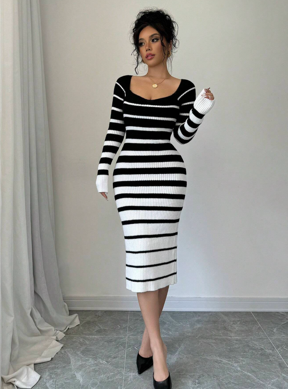 Robe longue en tricot côtelé avec rayures