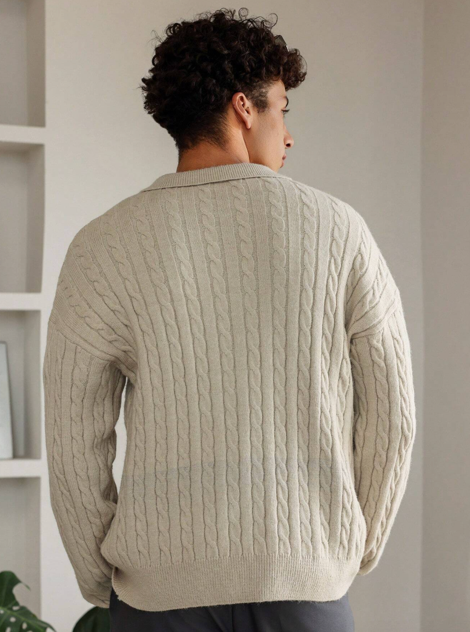 Pull élégant homme en tricot épais