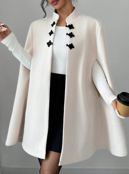 Manteau cape avec boutons style chinois