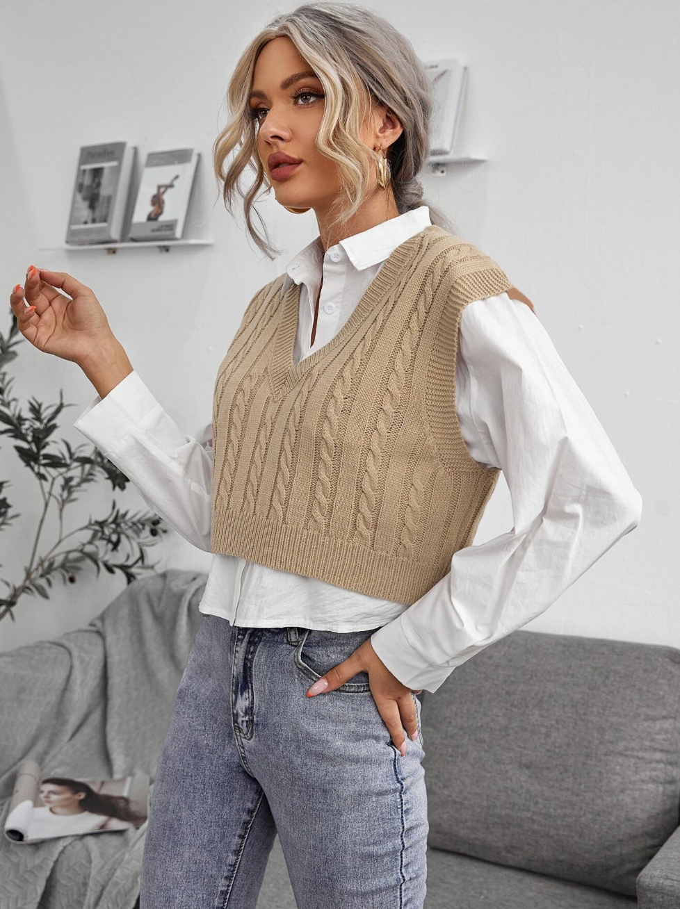 Pull gilet avec tricot tresse et col en V