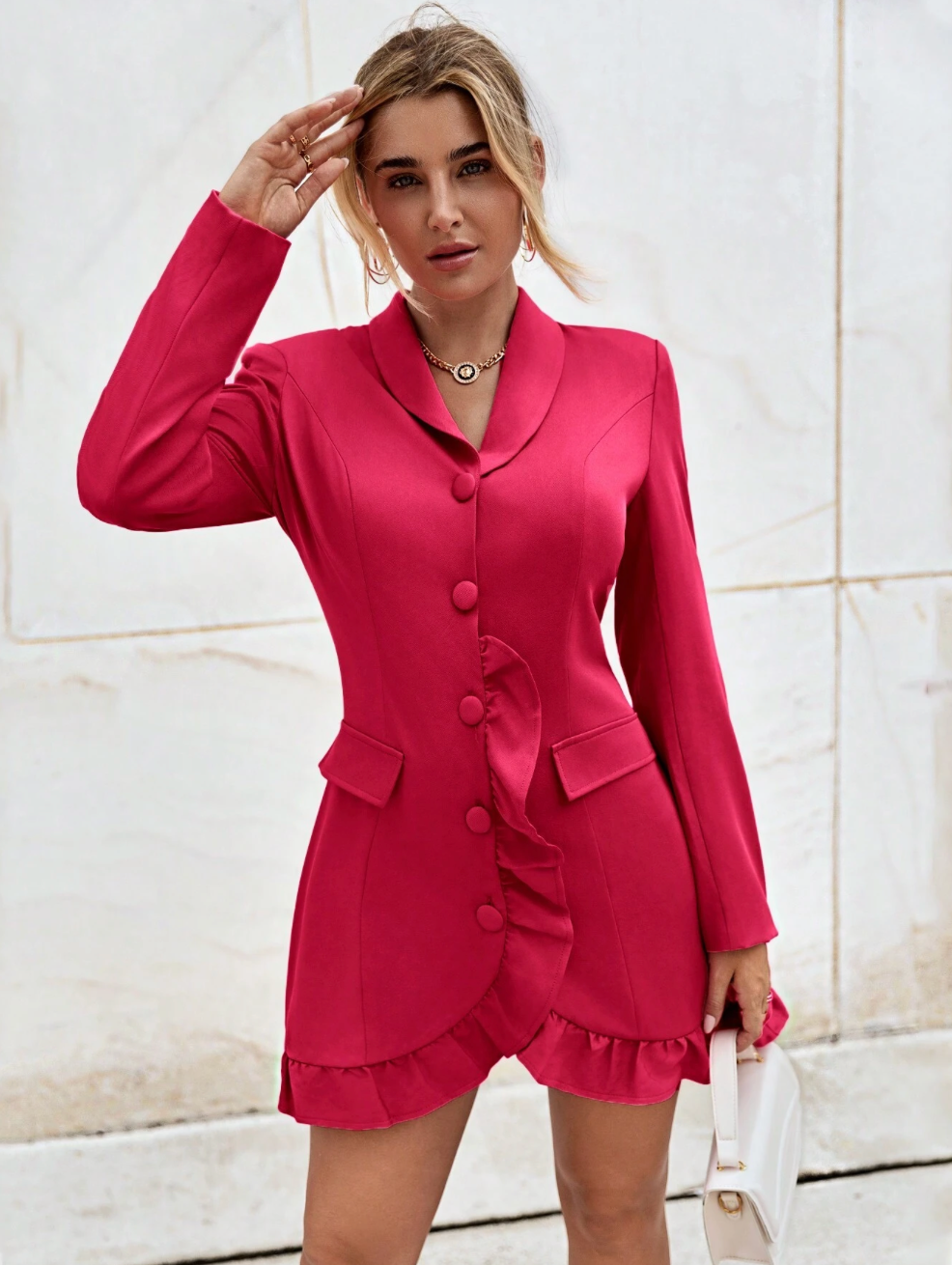 Robe blazer élégante avec volants