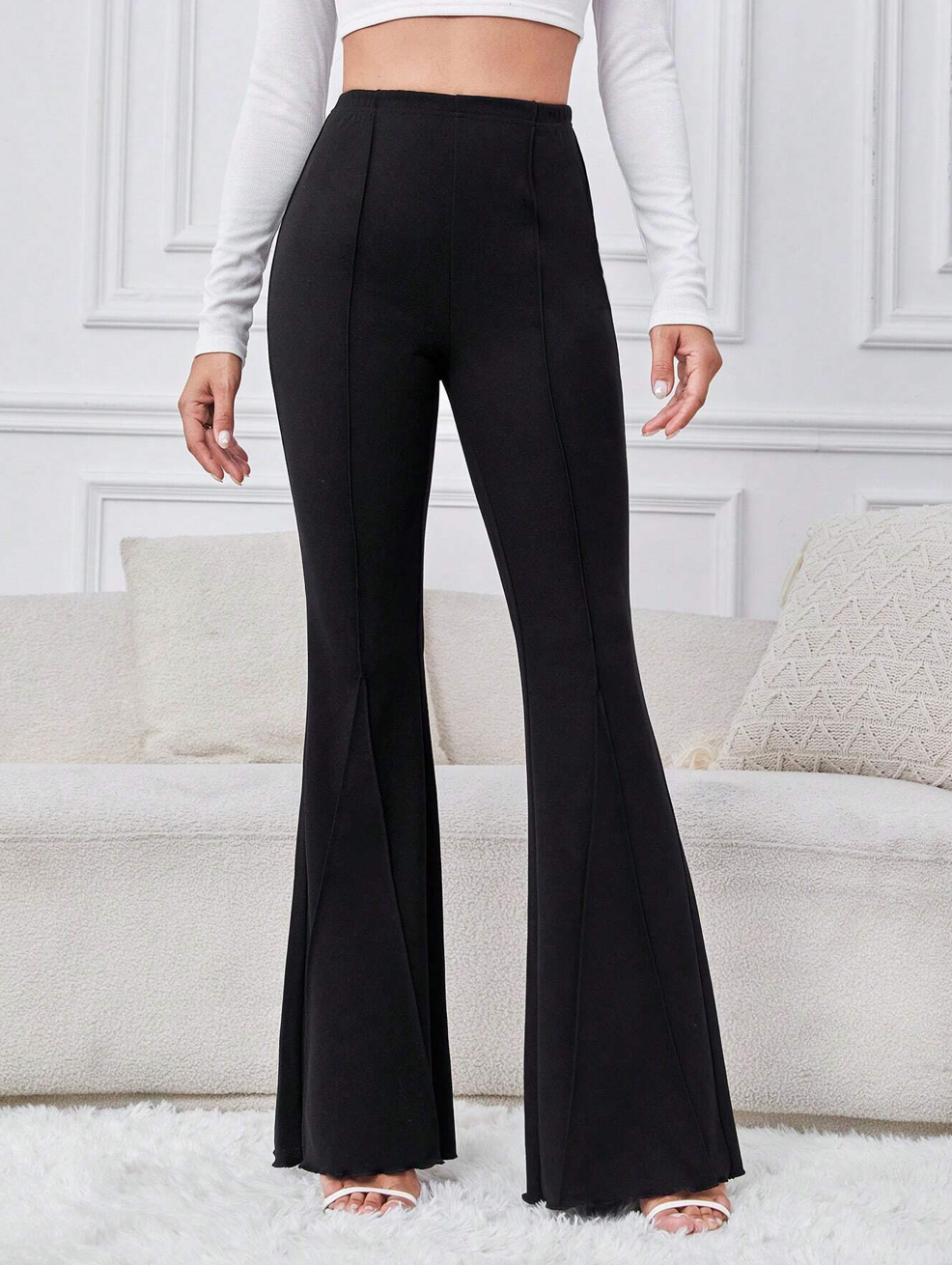 Pantaloni eleganti a zampa