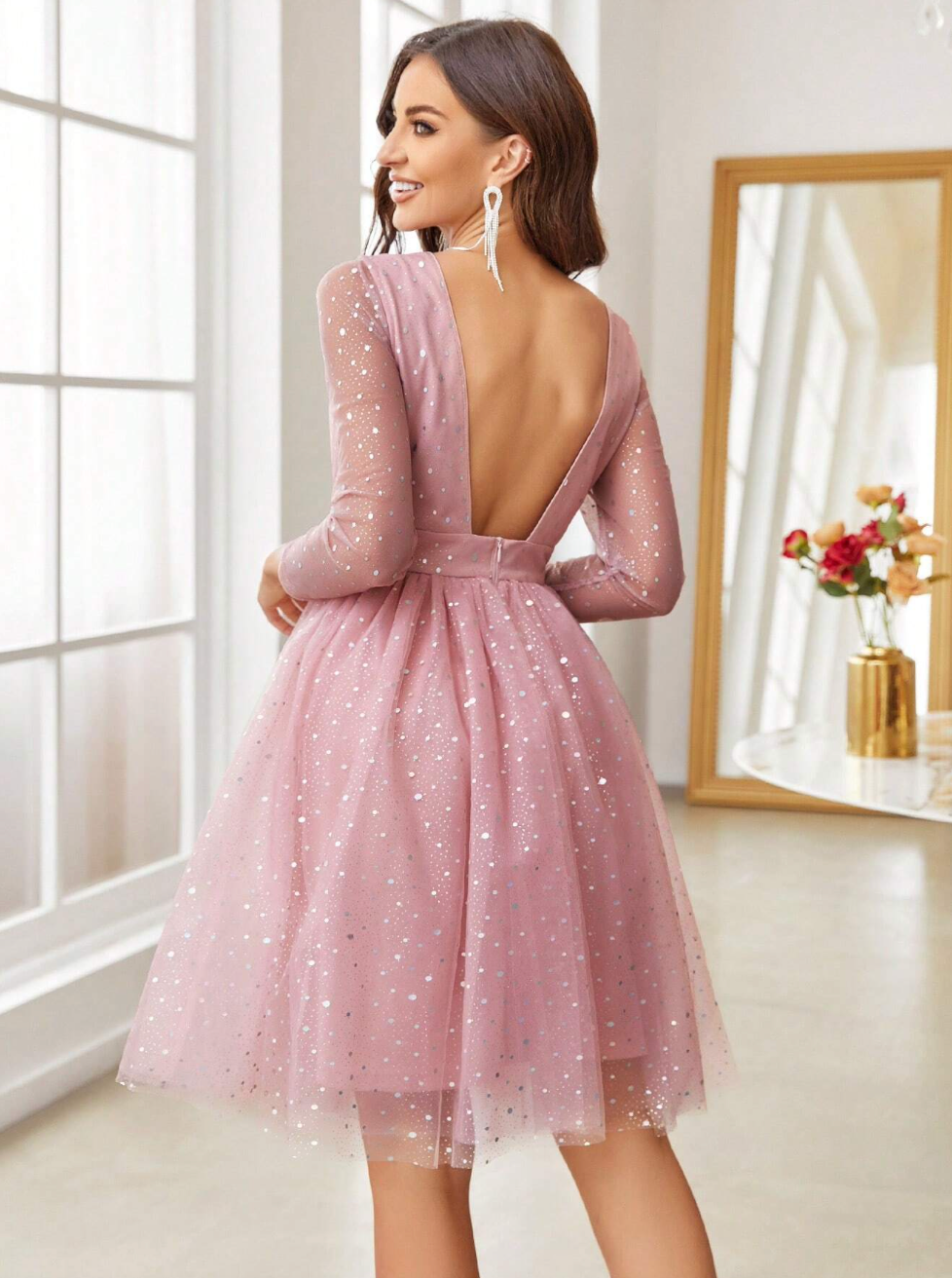 Robe courte de cérémonie avec manches et strass