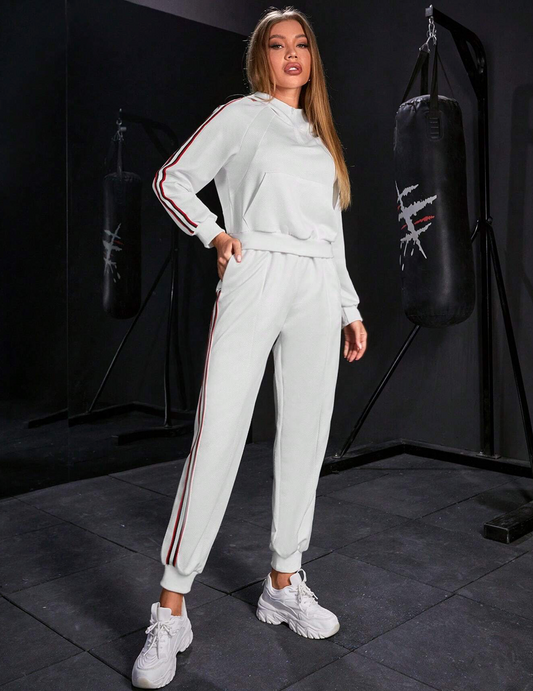 Ensemble sweat à capuche et pantalon jogging