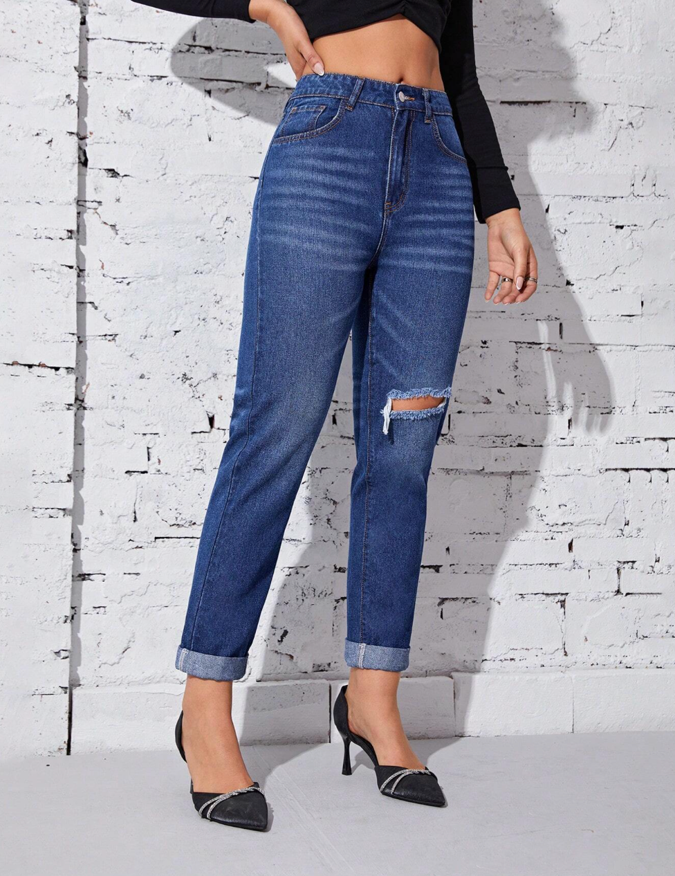 Elegante Jeans mit Riss und hoher Taille