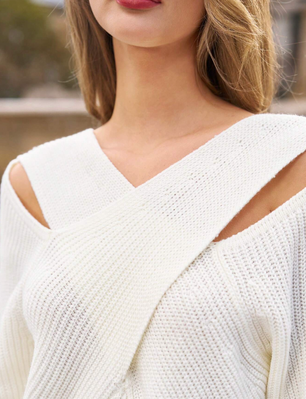 Eleganter Pullover mit offenen Ärmeln