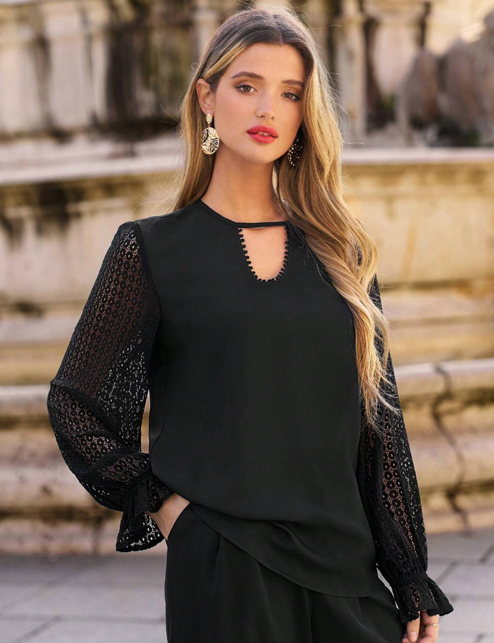 Blouse élégante avec trou de serrure