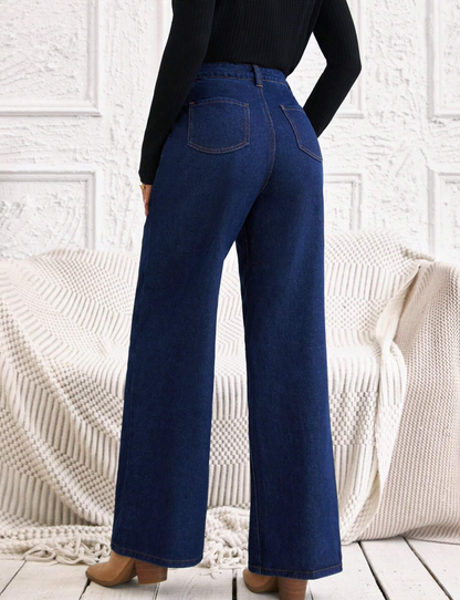 Jeans taille large avec détail à la ceinture