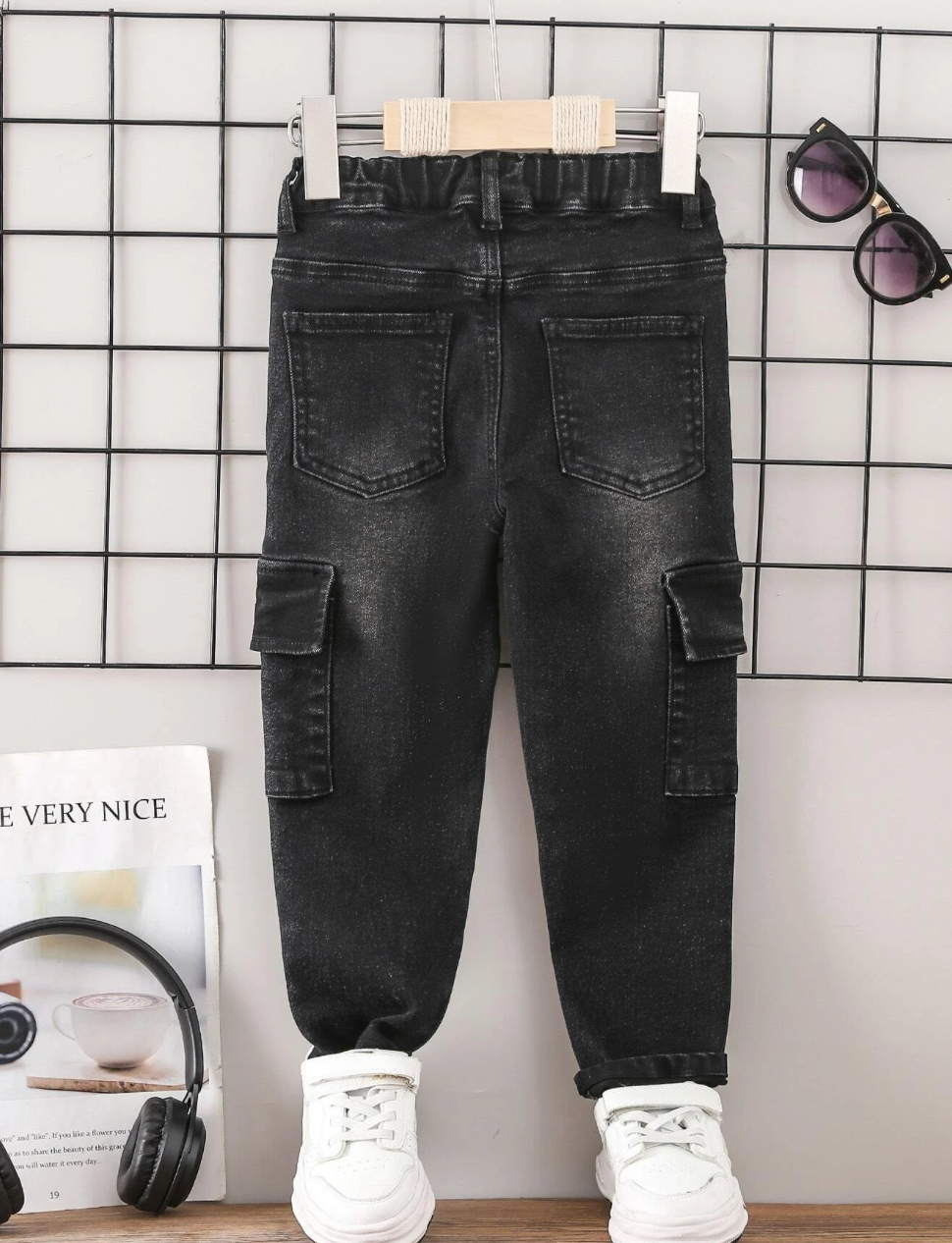 Jeans cargo avec lavage blanchissant