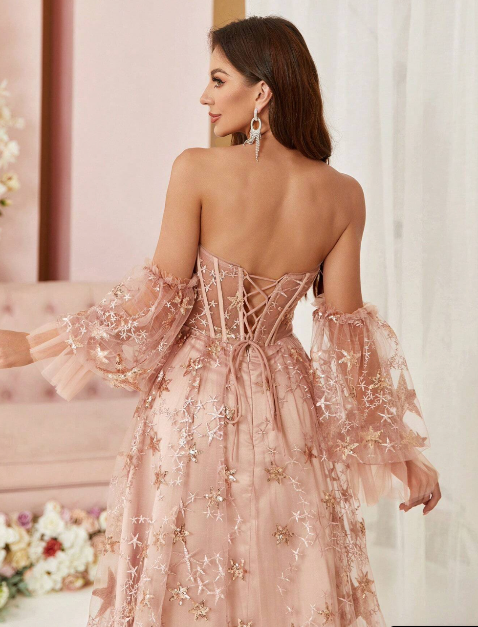 Robe de cérémonie longue avec paillettes et broderie