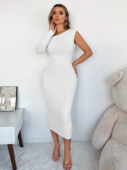 Robe asymétrique sans manche