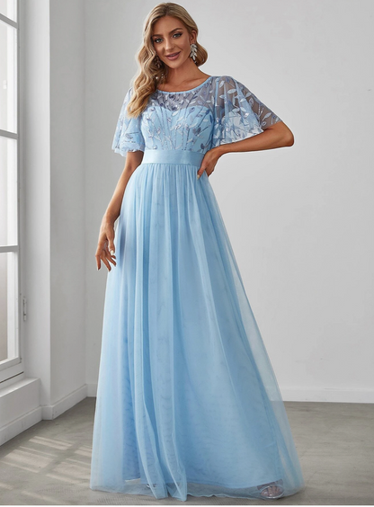 Robe de cérémonie longue avec broderies et paillettes