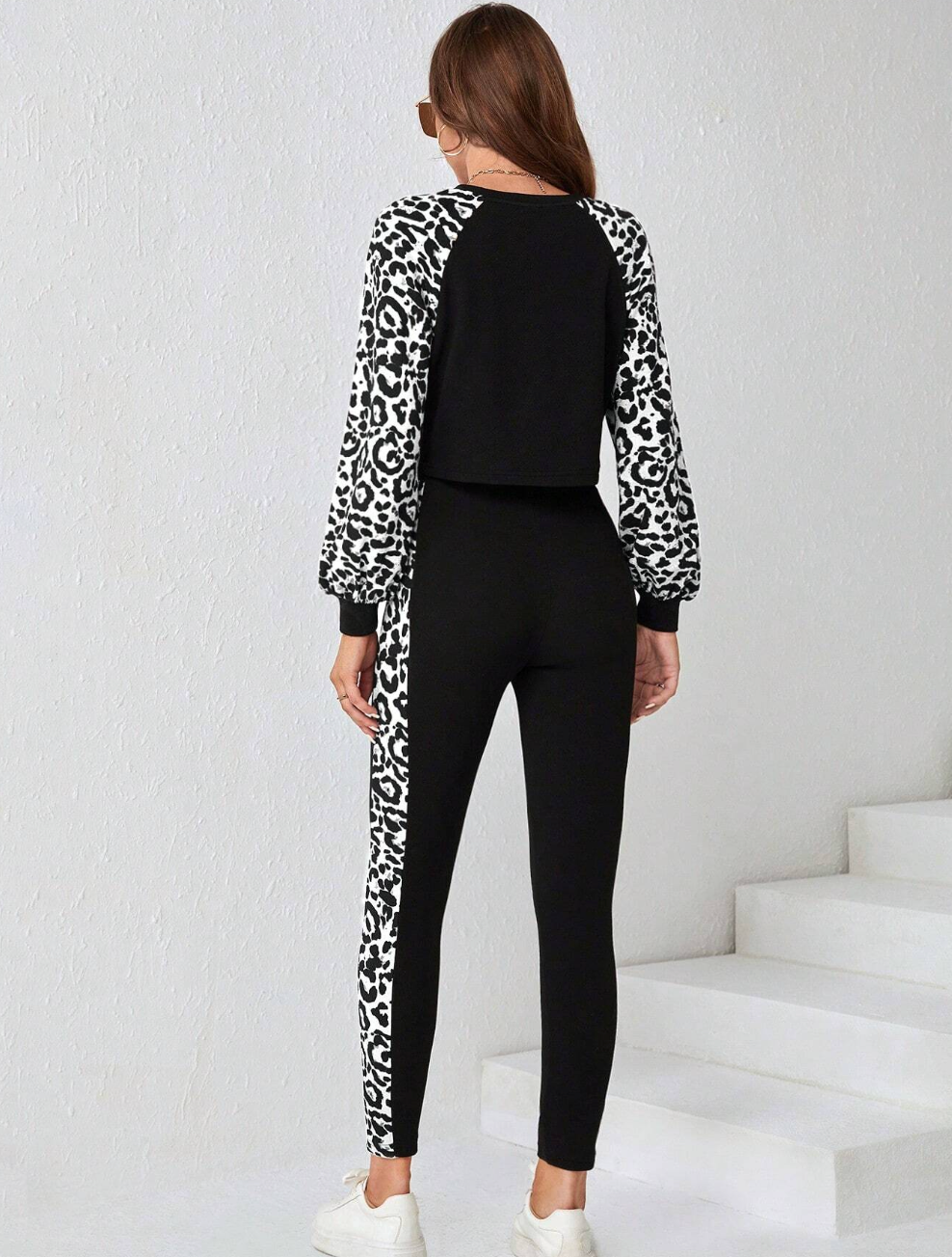 Ensemble pull et legging motif léopard