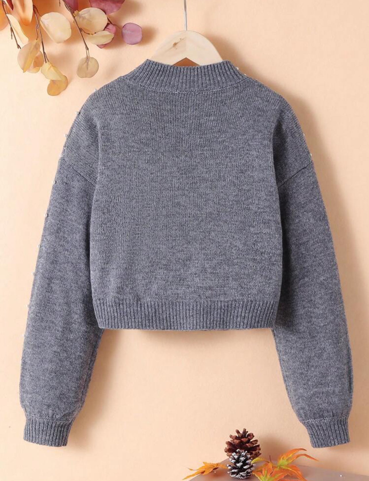 Pull fille avec détails perles