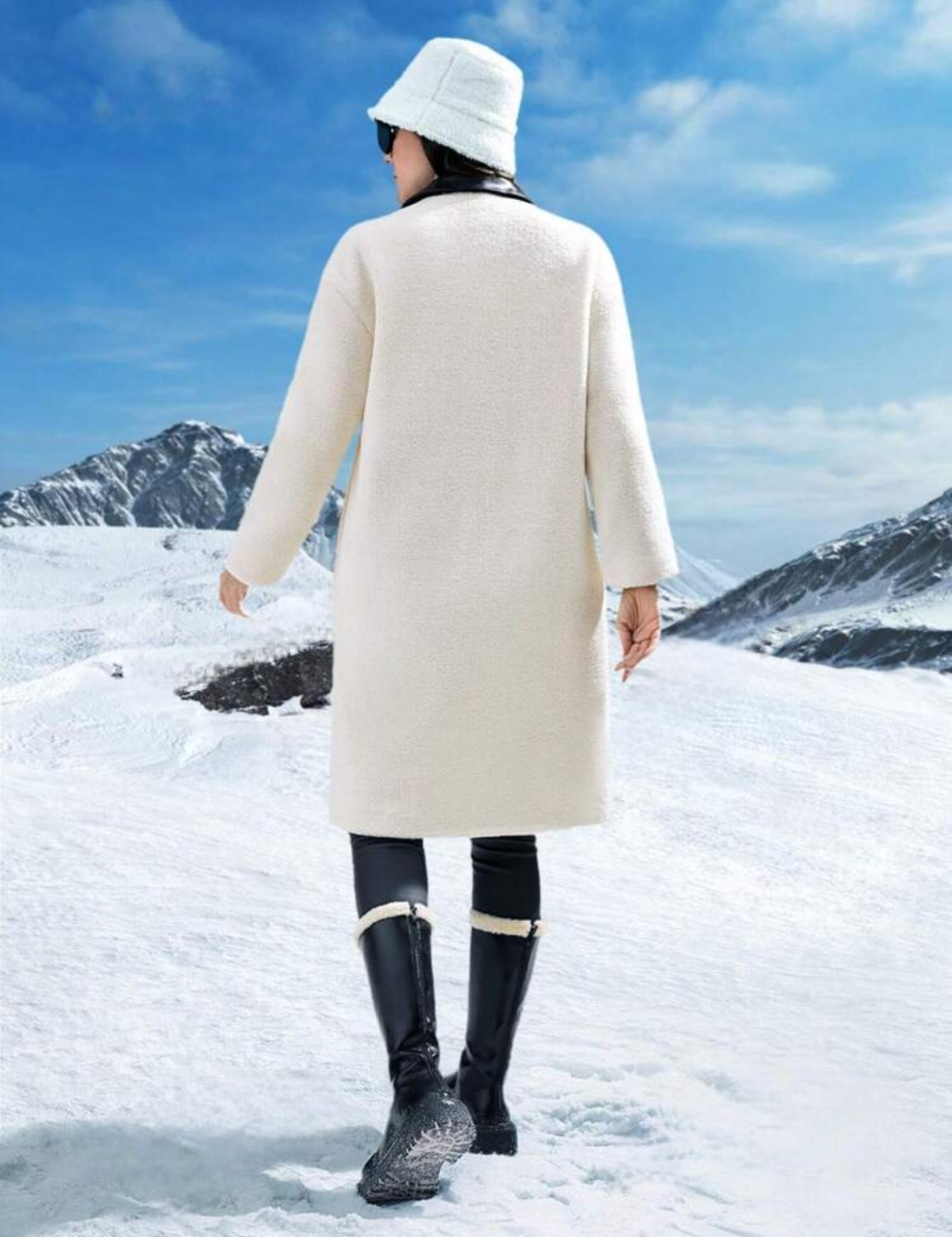 Manteau élégant et long avec contrastes