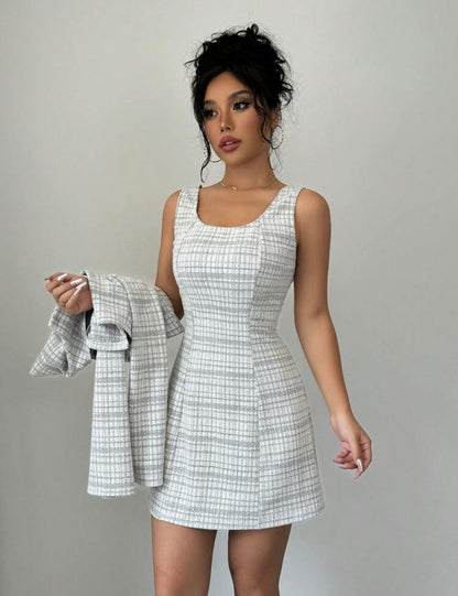 Ensemble robe sans manches et jacket à carreaux