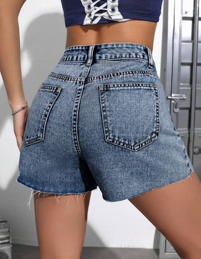 Short en jeans avec ourlet effiloché