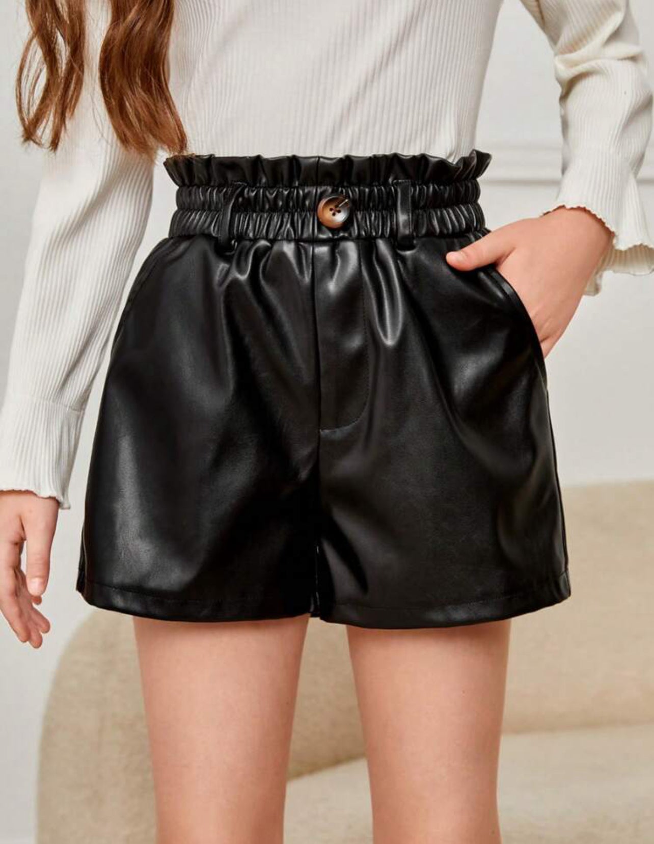 Short fille en simili cuir avec taille